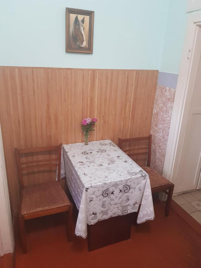 Зручна І Комфортна Квартира Недалеко Від Вокзалу І Центру Міста Lviv Exteriör bild